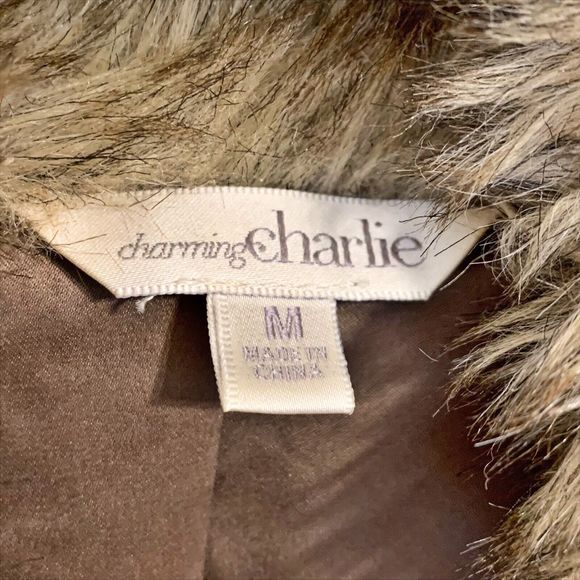 Charming Charlie Vegan Faux Fur Vest Open Front Pockets Brown Tan Beige Medium M - Picture 4 of 7